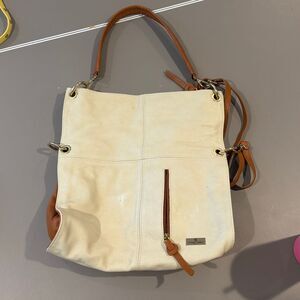 Vittoria Veneta Shoulder Bag Cream and Tan Leather
